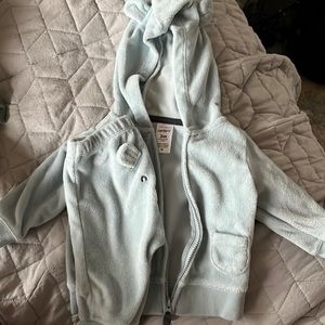 Baby Carter's sweats 3m